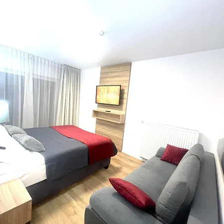 Premium Atal Square-free Parking Space In The Garage Apartmán