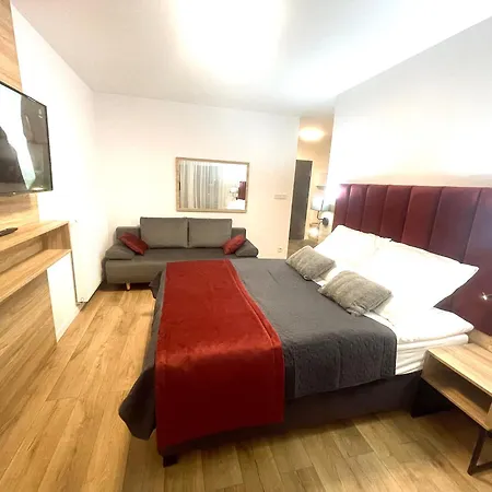 Premium Atal Square-free Parking Space In The Garage Vratislav