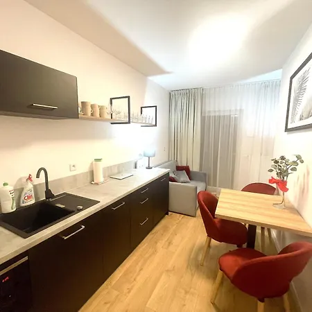 Apartmán Premium Atal Square-free Parking Space In The Garage *