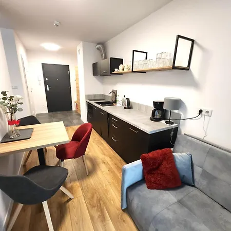 Premium Atal Square-free Parking Space In The Garage Apartmán