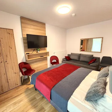 Premium Atal Square-free Parking Space In The Garage アパート ヴロツワフ