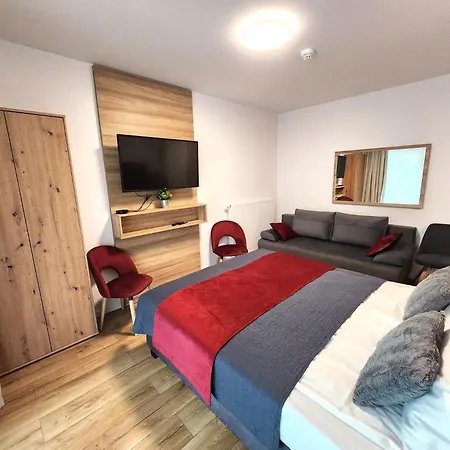 Premium Atal Square-free Parking Space In The Garage